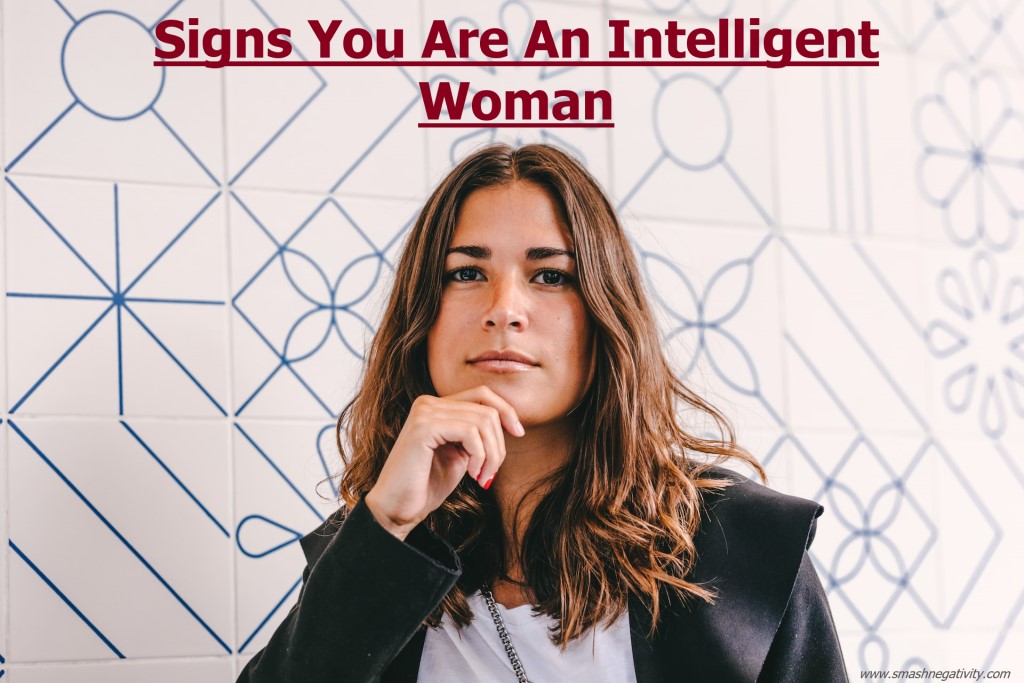 10-signs-of-an-intelligent-woman