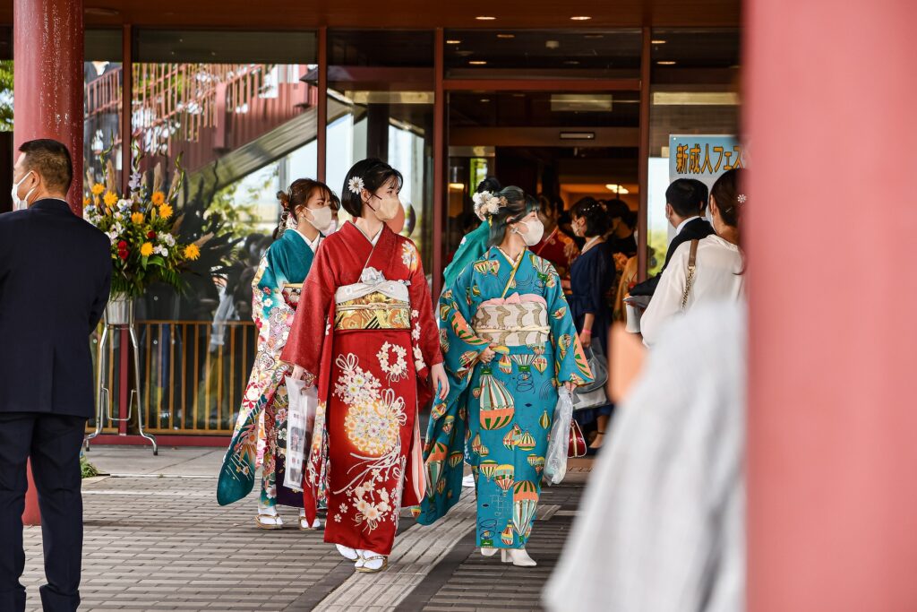 Japanese-Traditional-Clothing-1