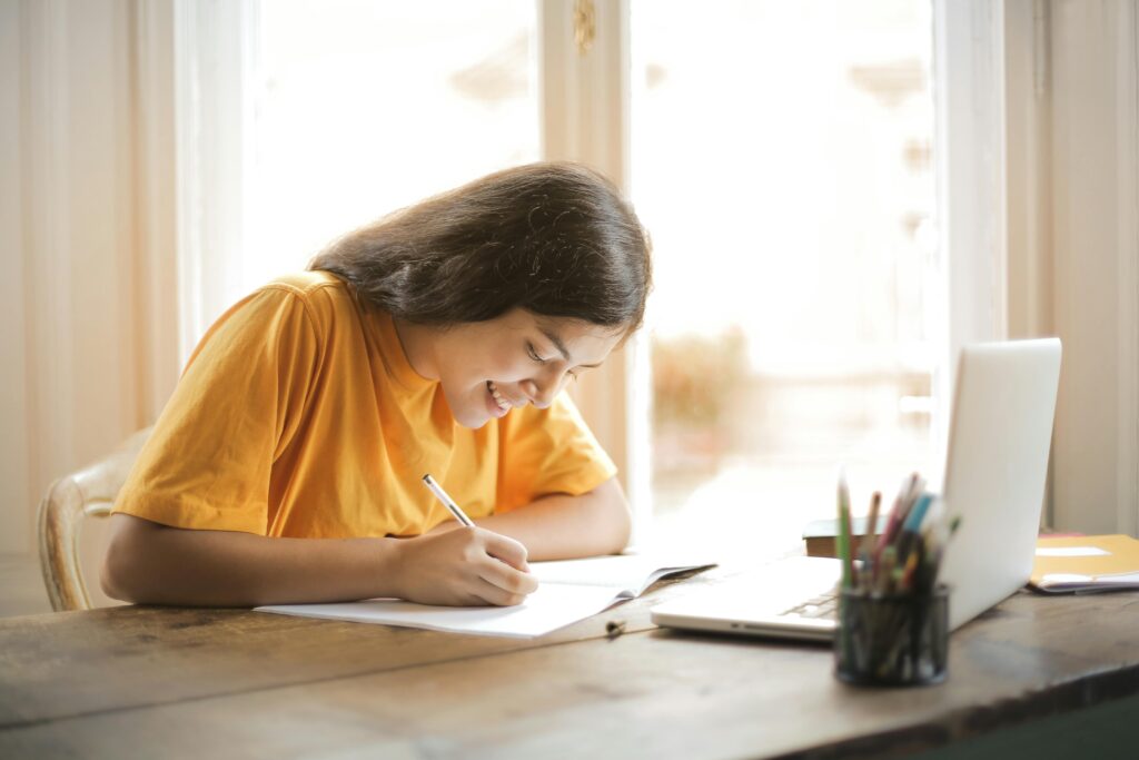 Scholarships-for-students-with-dyslexia