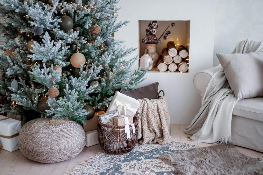 Ideas-to-decorate-your-Christmas-tree